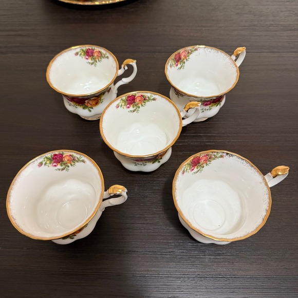 Royal Albert Old Country Roses Bone Chine - Picture 3 of 16